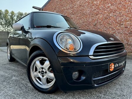 Mini Cooper D &quot;GARANTIE&quot; gekeurd/pdc/airco/oh-boek/2008