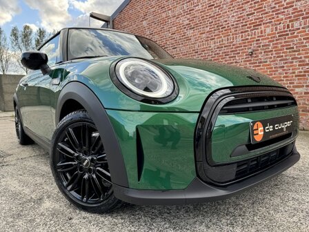 Mini cooper 1.5i &quot;CAMDEN&quot; Carplay/navi/AUTOMAAT/600km/2024