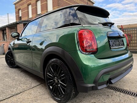 Mini cooper 1.5i &quot;CAMDEN&quot; Carplay/navi/AUTOMAAT/600km/2024