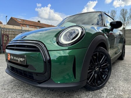 Mini cooper 1.5i &quot;CAMDEN&quot; Carplay/navi/AUTOMAAT/600km/2024