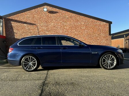 Bmw 520d touring &quot;AUTOMAAT&quot; Leder/pano/cruise/pdc/euro6/2016