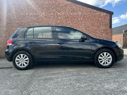 Volkswagen Golf6 1.6tdi &quot;GARANTIE&quot; cruise/pdc/Navi/GEKEURD